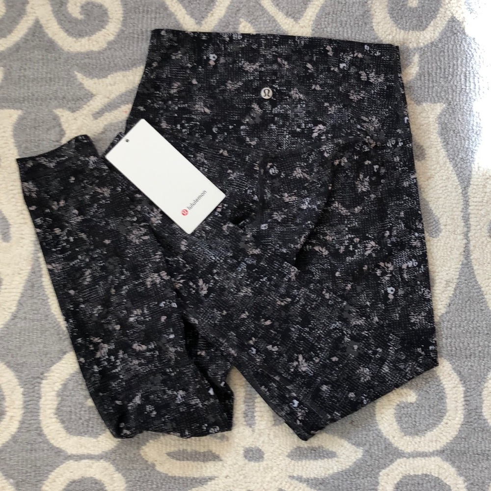 Lululemon Align HR Pant 25” - Picture 5 of 5